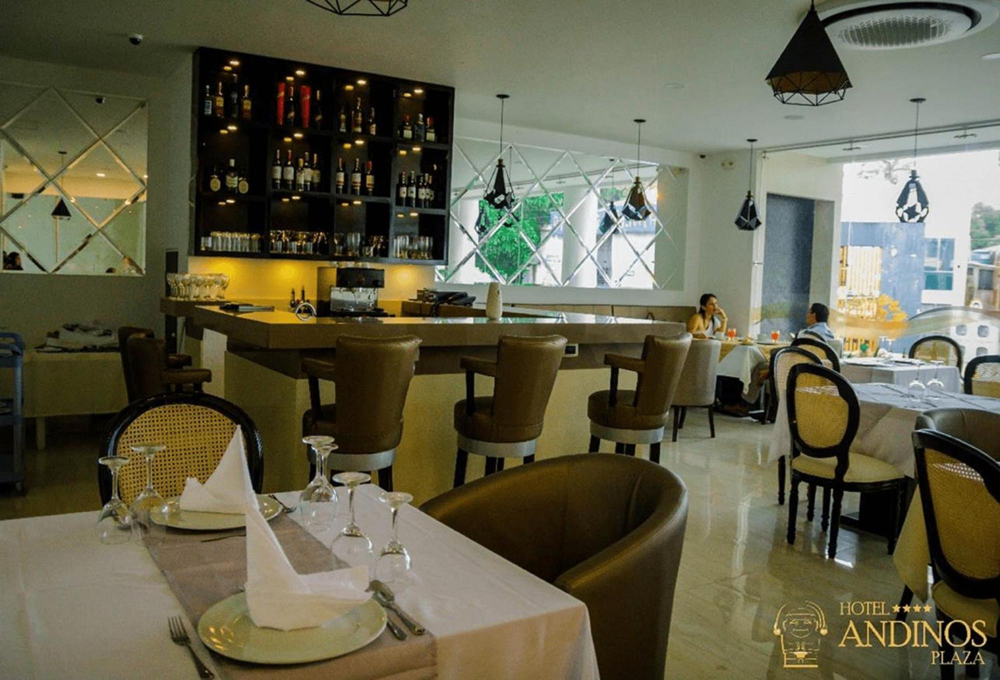Hotel Andinos Plaza Florencia Florencia  Exterior foto